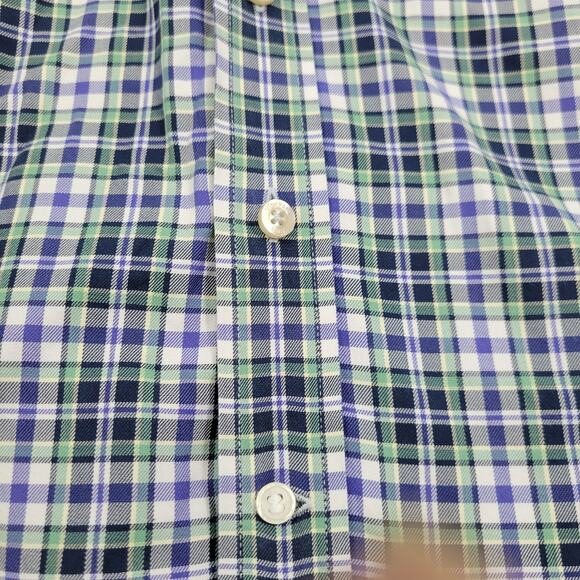 Vineyard Vine Men's Button Front Green Plaid Tucker Shirt Size M 62223-0292 - Picture 6 of 8